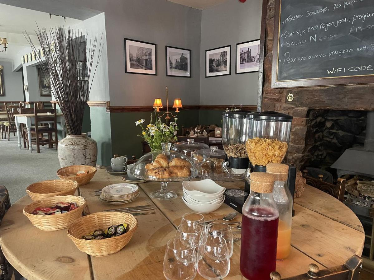 White Hart Hotel Wiveliscombe Εξωτερικό φωτογραφία